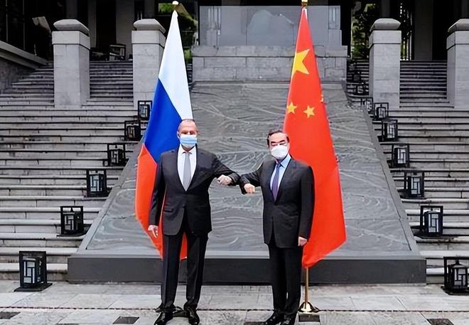 向俄输送火药话音未落中方反将三军尊龙凯时网普京刚遇刺杀乌方称中国(图9)